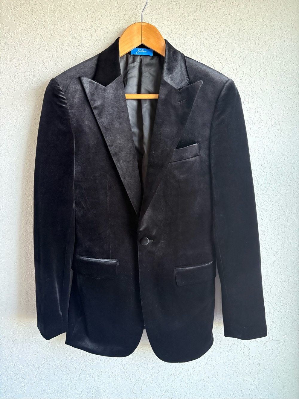 Bellucci Luca Black Velvet Tuxedo Jacket 36R Single Button Formal Dinner Blazer